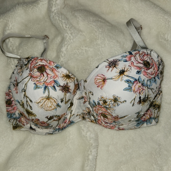 Victoria’s Secret Dream Angels White Floral Embroidered Lined Demi Bra 34DD - Picture 2 of 4